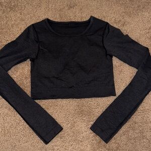 Lululemon Athletica Black Fitted Long Sleeve Crop Top
